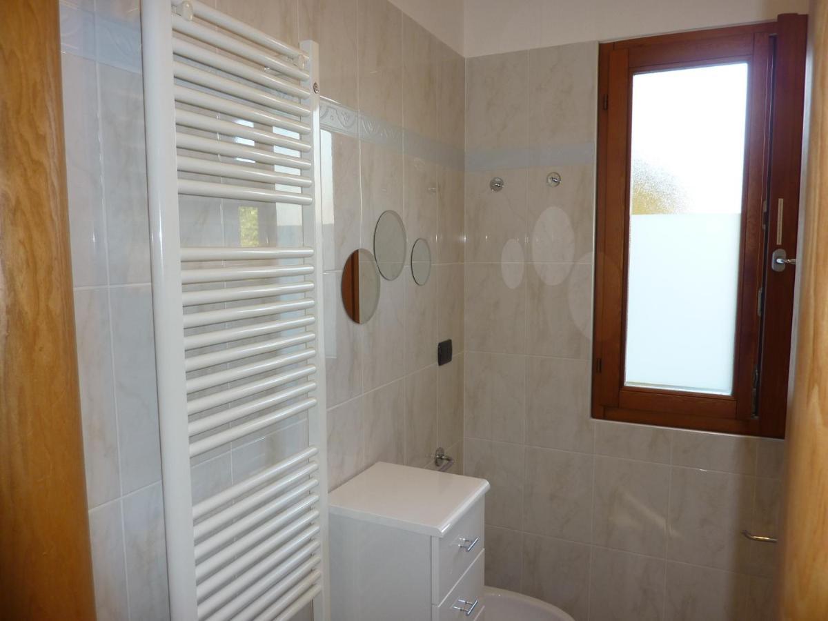 Ferienwohnung Gallo Mit Ueberdachter Terrasse Parkplatz 100 Mtr Z Strand Cannobio Ngoại thất bức ảnh